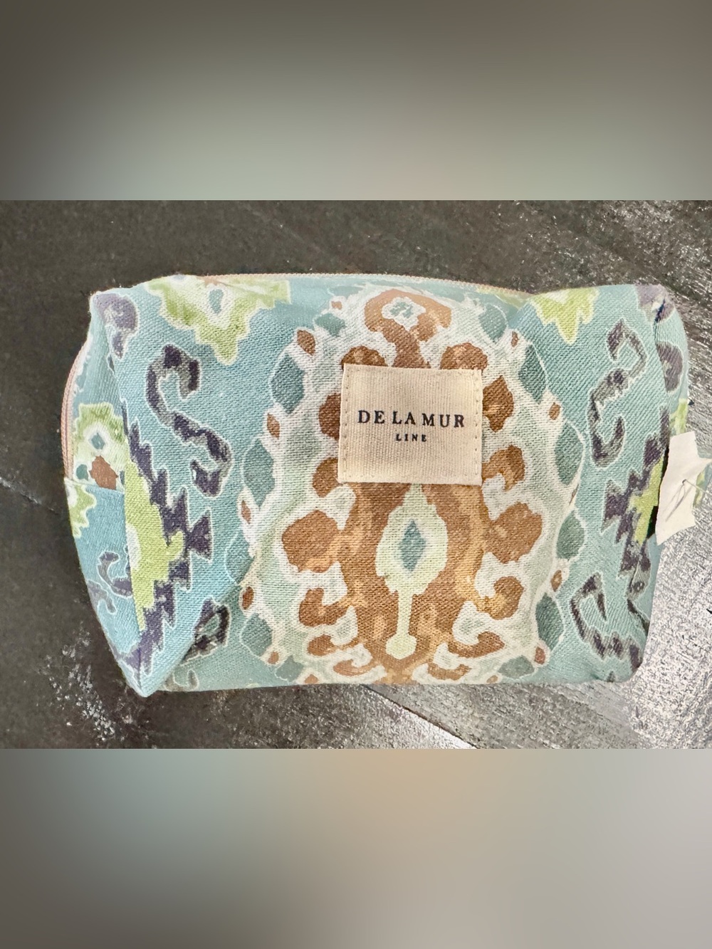 De La Mur Lines squared pouch